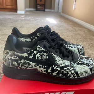 Black Air Force 1 - SIZE 14 MENS